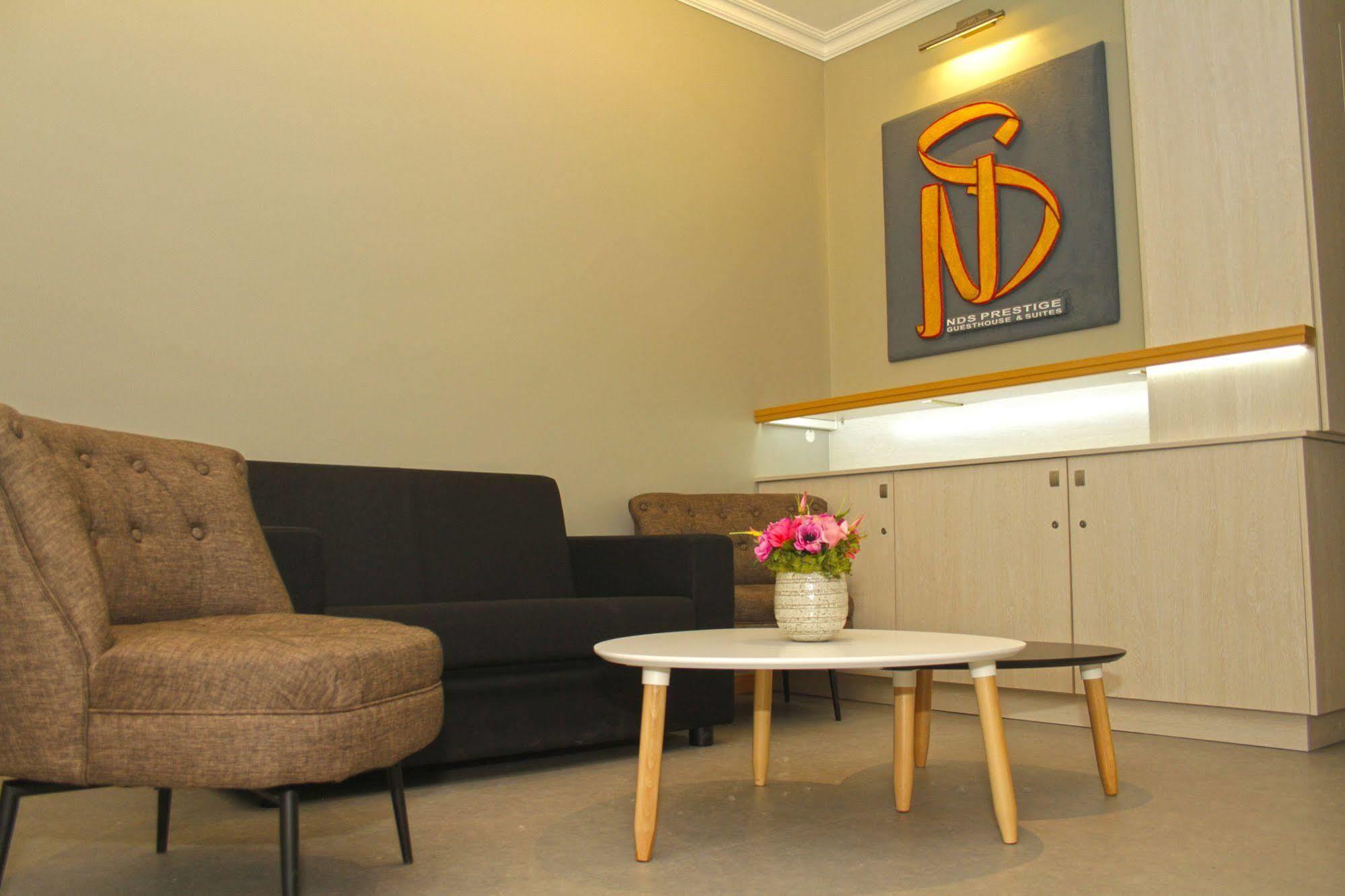 Rocha Prestige - Guest House And Suites ปอร์ติเมา ภายนอก รูปภาพ