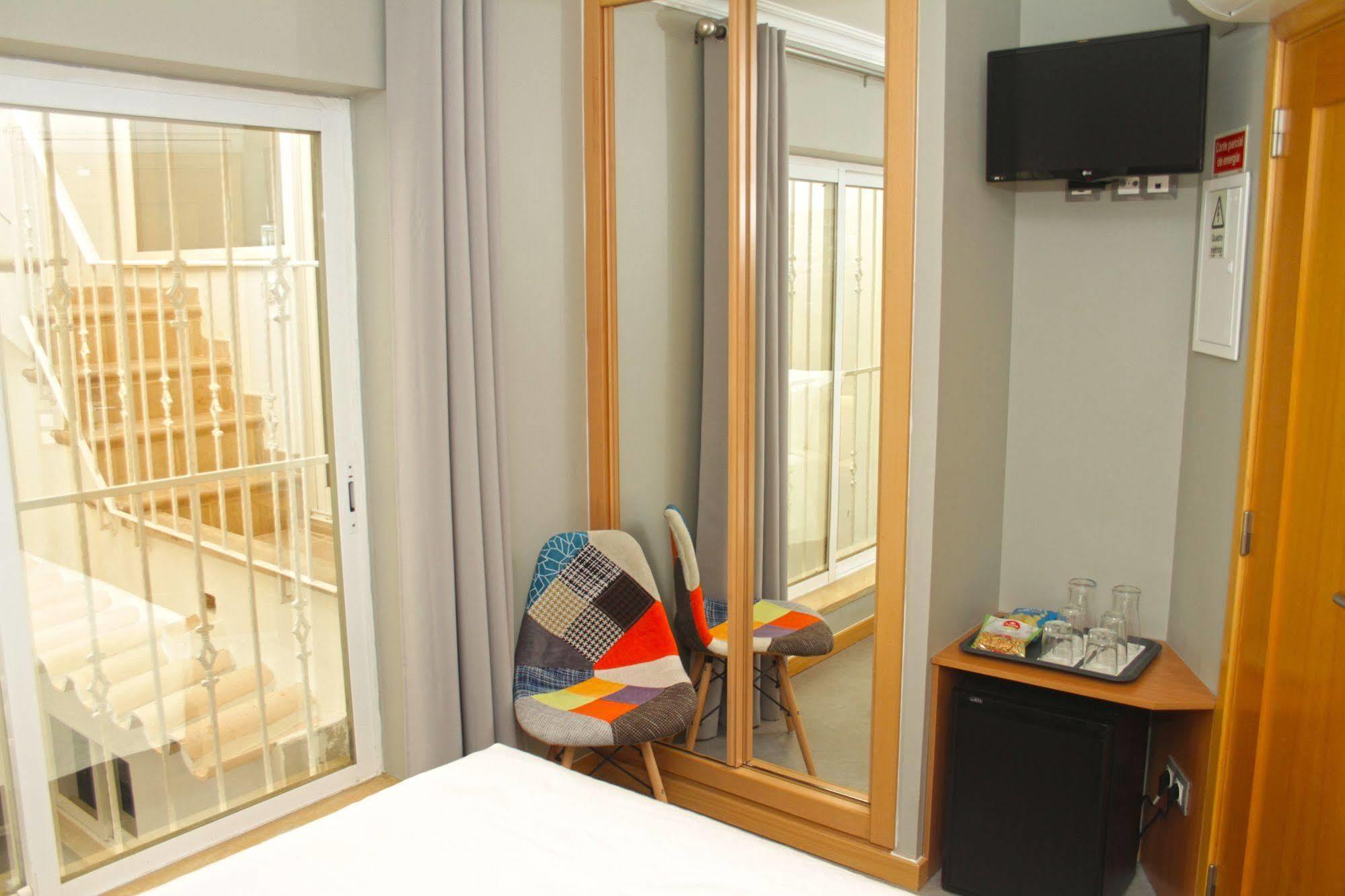 Rocha Prestige - Guest House And Suites ปอร์ติเมา ภายนอก รูปภาพ