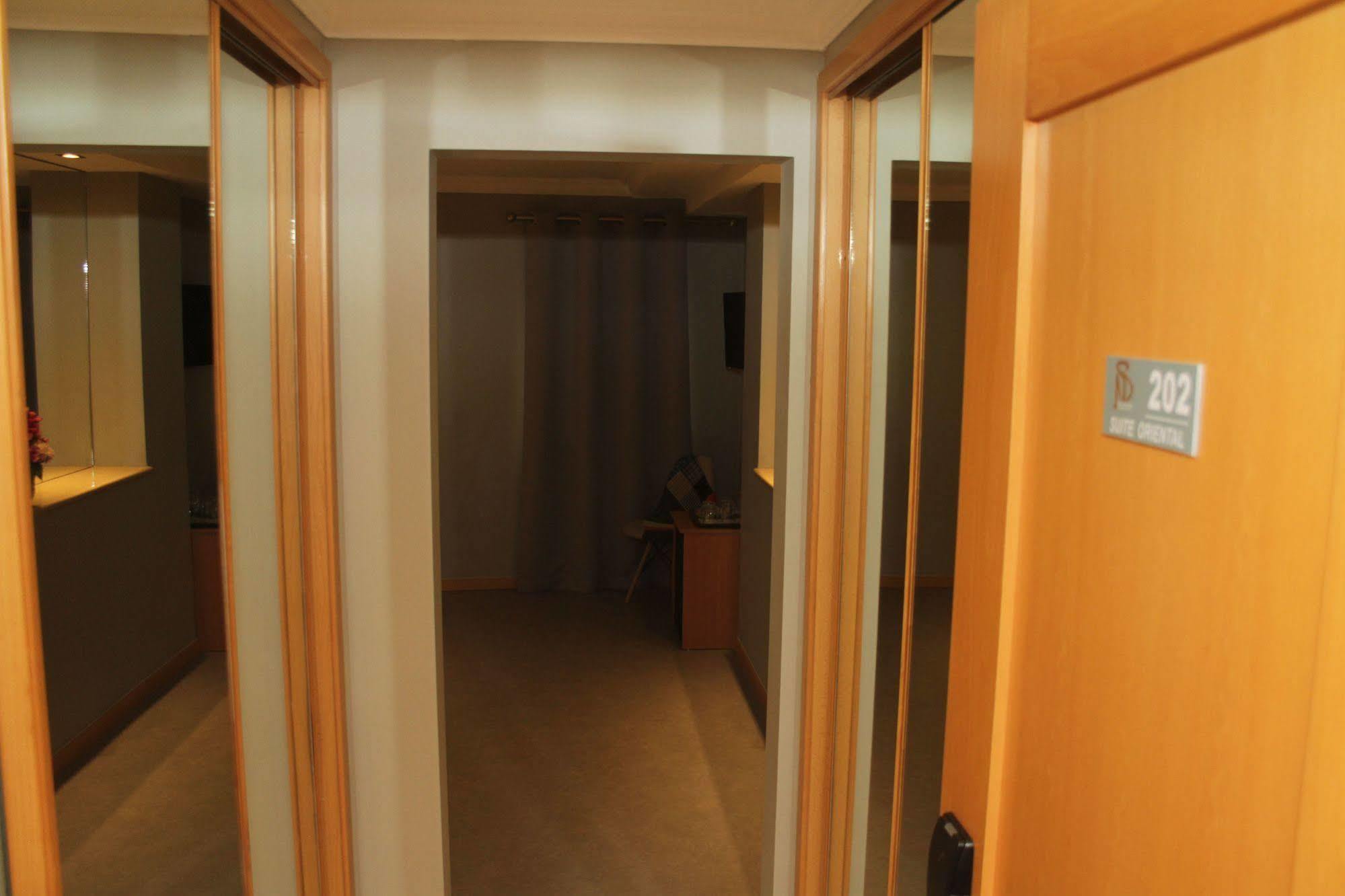 Rocha Prestige - Guest House And Suites ปอร์ติเมา ภายนอก รูปภาพ