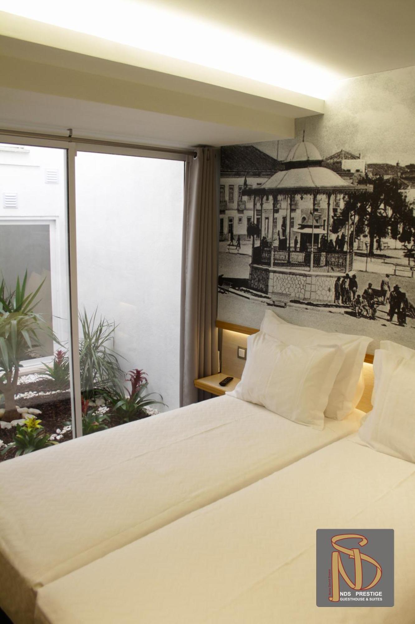 Rocha Prestige - Guest House And Suites ปอร์ติเมา ภายนอก รูปภาพ