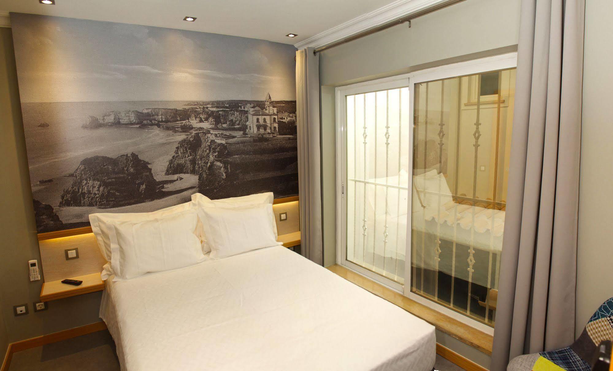 Rocha Prestige - Guest House And Suites ปอร์ติเมา ภายนอก รูปภาพ