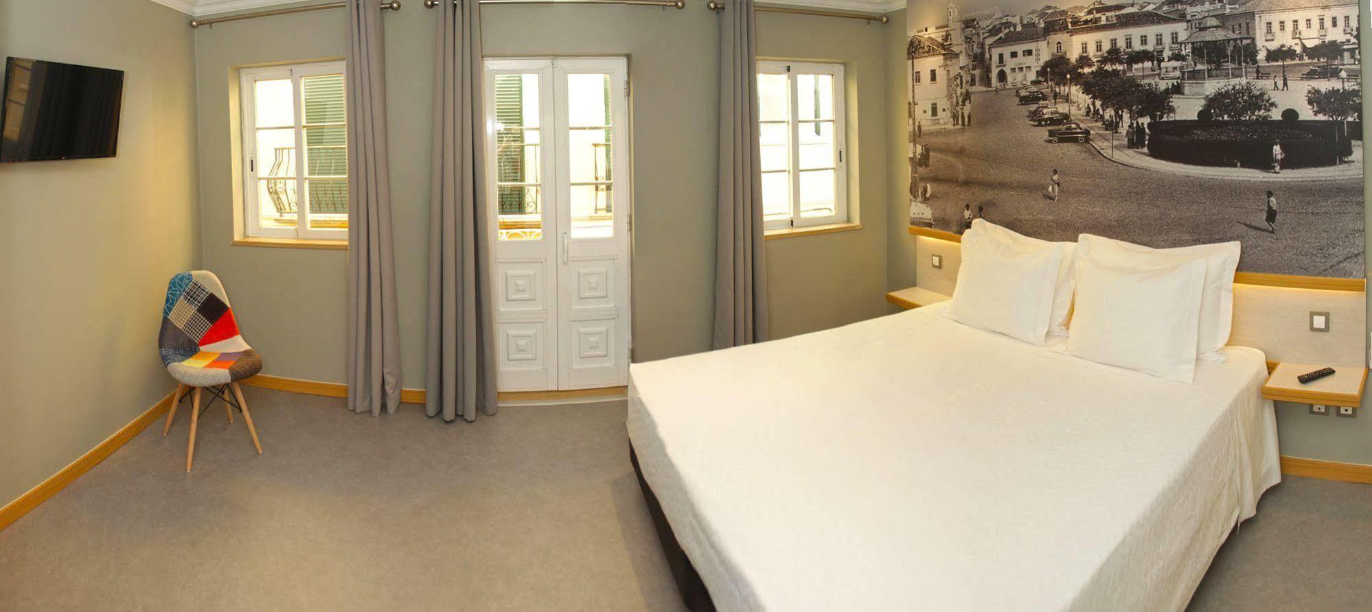 Rocha Prestige - Guest House And Suites ปอร์ติเมา ภายนอก รูปภาพ