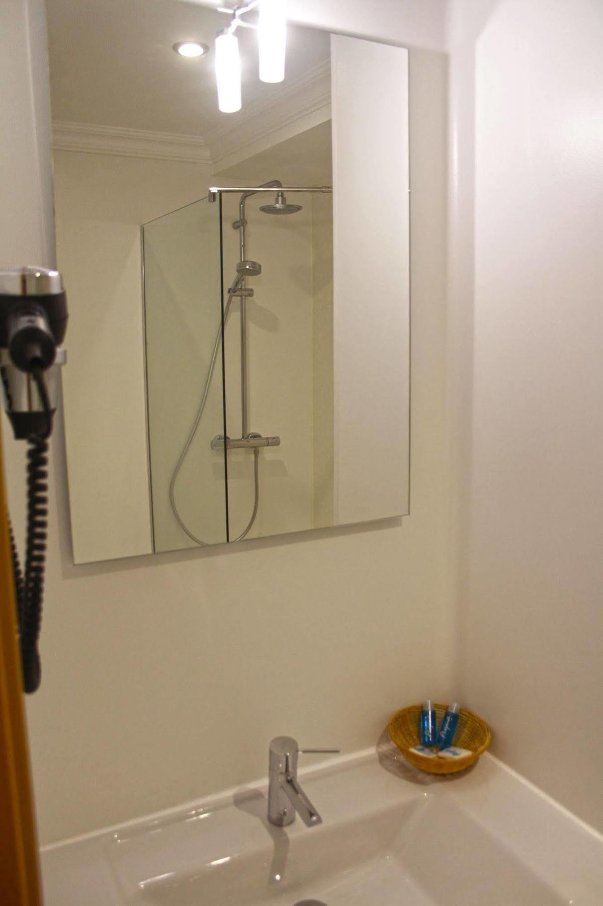 Rocha Prestige - Guest House And Suites ปอร์ติเมา ภายนอก รูปภาพ