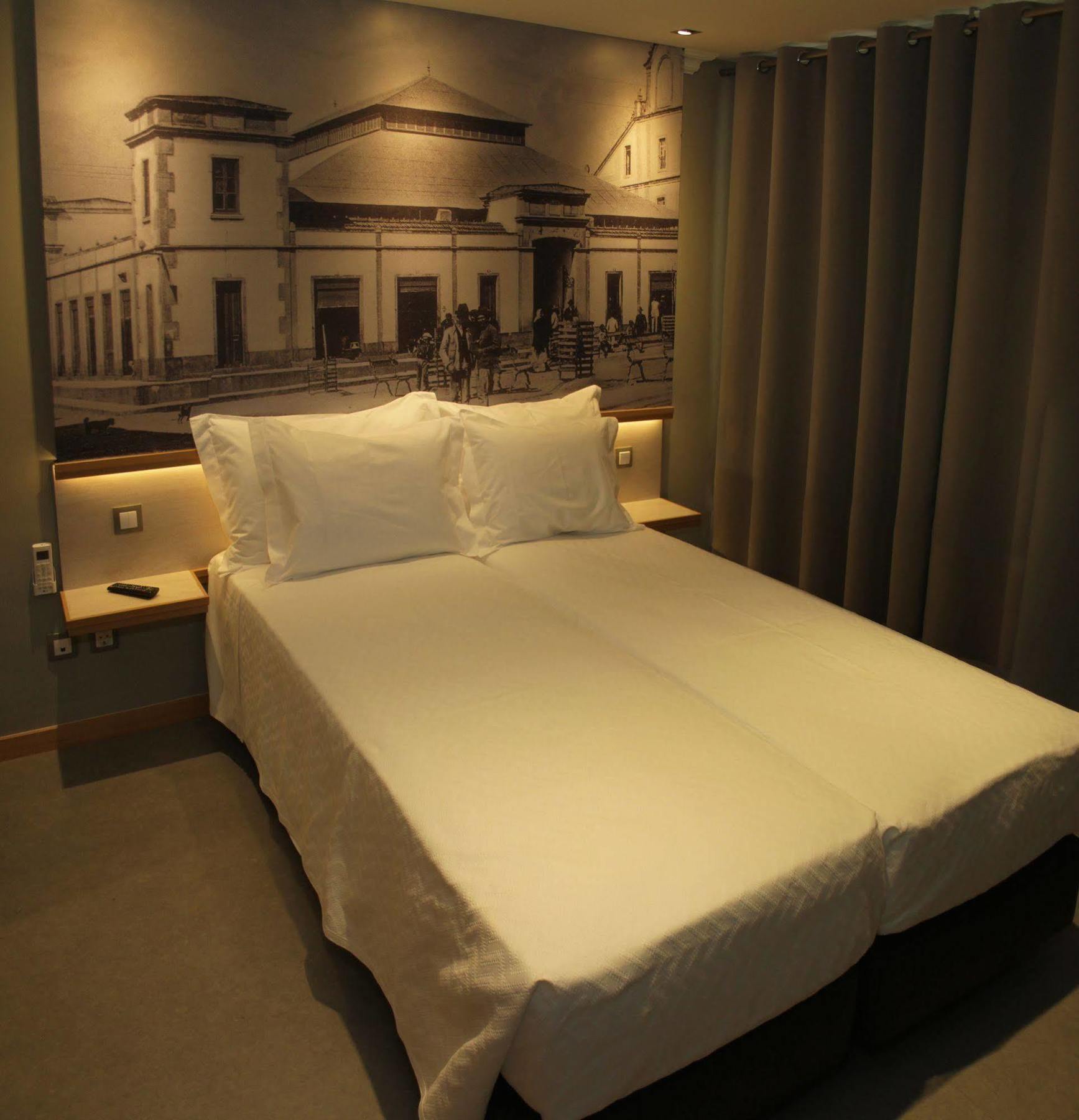 Rocha Prestige - Guest House And Suites ปอร์ติเมา ภายนอก รูปภาพ